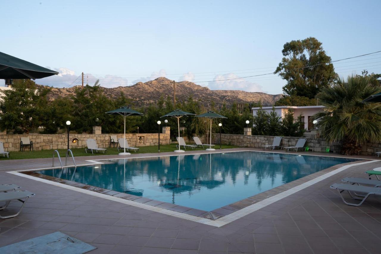 Dimitris Villa Hotel Matala Extérieur photo